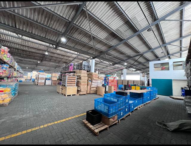 2,053M² WAREHOUSE TO LET IN BLACKHEATH INDUSTRIAL